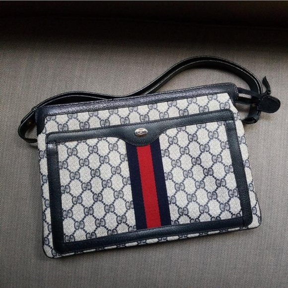 Authentic Vintage Gucci GG Monogram Ophidia - Picture 3 of 11